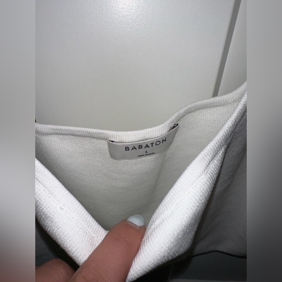 Aritzia, Large, Babaton knit white cropped tank. Never worn. Excellent condition - Picture 3 of 5
